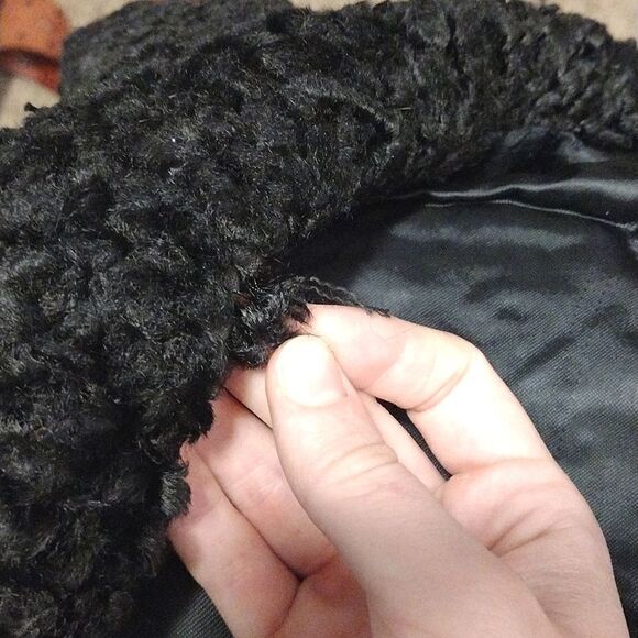 Women's Faux Black Lamb Fur, Broad Shoulder Cropped Winter Coat -Size Small? - Picture 7 of 14